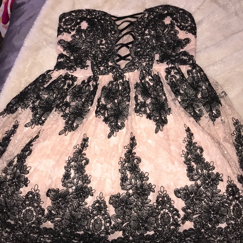 Trixxi dress